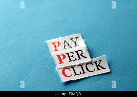 PPC Pay Per Click, parole sulla carta tagliata hard light Foto Stock