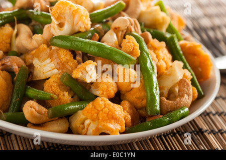 Thai piccante cavolo e fagioli Stir Fry Foto Stock