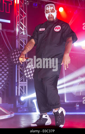 Milwaukee, Wisconsin, Stati Uniti d'America. Il 7 maggio, 2014. Il rapper TECH N9NE (aka AARON YATES) suona dal vivo sul Independent macinare tour presso il Rave a Milwaukee nel Wisconsin © Daniel DeSlover/ZUMAPRESS.com/Alamy Live News Foto Stock