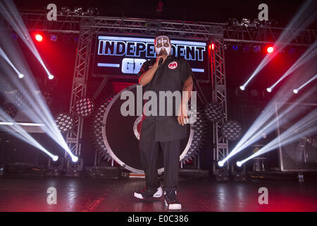 Milwaukee, Wisconsin, Stati Uniti d'America. Il 7 maggio, 2014. Il rapper TECH N9NE (aka AARON YATES) suona dal vivo sul Independent macinare tour presso il Rave a Milwaukee nel Wisconsin © Daniel DeSlover/ZUMAPRESS.com/Alamy Live News Foto Stock