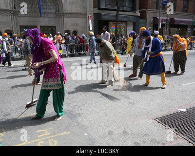 La ventisettesima edizione Giornata Sikh Parade di NYC, 2014. Foto Stock