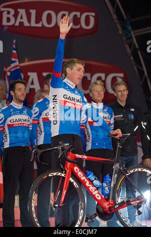 Belfast, Irlanda del Nord, Regno Unito. 8 maggio 2014. Dan martin da Team Garmin-Sharp al Giro d'Italia Presentazione della squadra a Belfast Credit: Bonzo Alamy/Live News Foto Stock