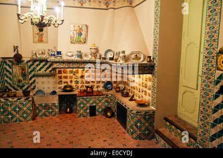 Vecchia cucina valenciana la ricostruzione nel Museo Nazionale della Ceramica Valencia Foto Stock