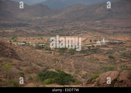 La scena della valle visto dal villaggio Koremi, nei pressi di Harar, negli altopiani etiopi dell Africa. Foto Stock