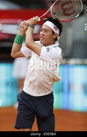 Madrid, Spagna, 10 maggio 2014. Il 10 maggio, 2014. Kei Nishikori (JPN) Tennis : Kei Nishikori del Giappone durante gli uomini singoli semifinale partita della Mutua Madrid Open torneo di tennis presso il La Caja Magica a Madrid, Spagna, 10 maggio 2014 . Credito: AFLO/Alamy Live News Foto Stock