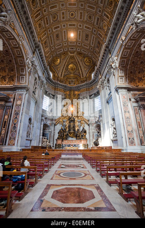 Altare, Petersdom, Vatikan - Altare, Basilica di San Pietro e Città del Vaticano Foto Stock