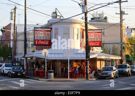 Pat di bistecche, 1237 E Passyunk Ave, Philadelphia, PA. esterno alla vetrina di un cheesesteak eatery in passyunk square. Foto Stock