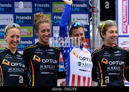 Lia Kirchman,Denise Ramsden,Wilcoxson Jade & Janel Holcomb celebrare la vittoria di team.Womens Tour.cycle race Bury St Edmunds UK.11/5/12 Foto Stock