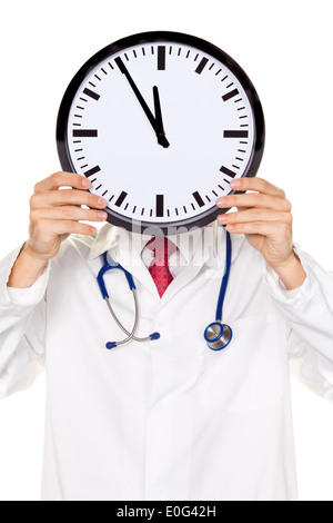 Un medico lo stress con orologio prima di testa. Le ore di lavoro in Kranklenhaus., Ein Arzt im Stress mit Uhr vor Kopf. Arbeitsz Foto Stock