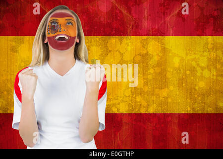 Emozionato spagna ventilatore in faccia il tifo di vernice Foto Stock