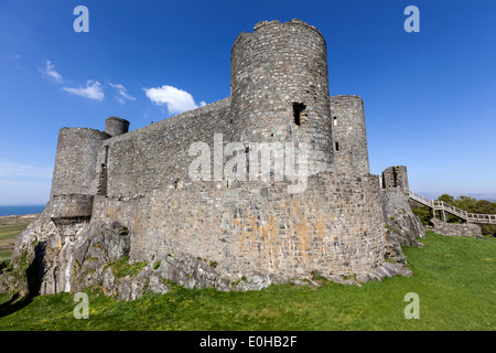 Harlech Castle, situato a Harlech, Gwynedd, Galles, è una fortificazione medievale. Il patrimonio mondiale Unesco Foto Stock