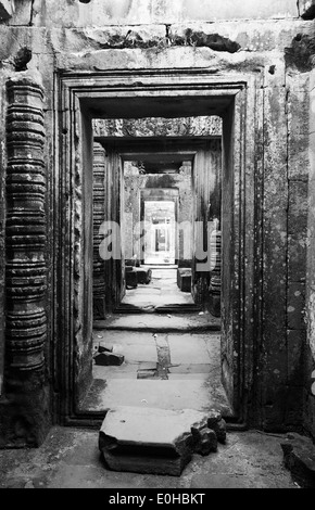 Corridoio Infinito in Preah Khan, Tempio di Angkor, Cambogia Foto Stock