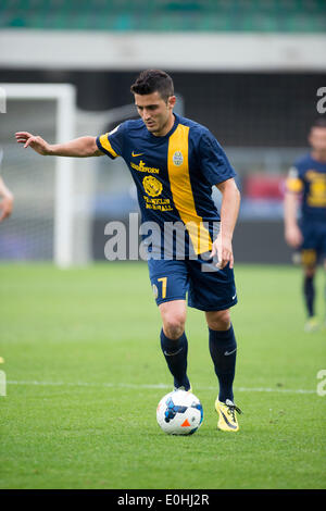 Verona, Italia. Il 10 maggio, 2014. Marquinho (Hellas) Calcio/Calcetto : Italiano 'Serie A' match tra Hellas Verona 2-2 Udinese a Stadio Marcantonio Bentegodi di Verona, Italia . © Maurizio Borsari/AFLO/Alamy Live News Foto Stock