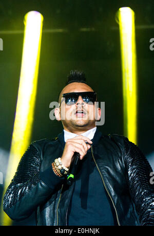 Berlino, Germania. 13 Maggio, 2014. Musicista giamaicano Sean Paul esegue sul palcoscenico la Columbiahalle concerto a Berlino, Germania, 13 maggio 2014. Foto: Daniel Bockwoldt/dpa/Alamy Live News Foto Stock