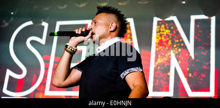 Berlino, Germania. 13 Maggio, 2014. Musicista giamaicano Sean Paul suona presso la Columbiahalle concerto a Berlino, Germania, 13 maggio 2014. Foto: Daniel Bockwoldt/dpa/Alamy Live News Foto Stock