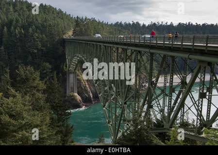 Deception Pass Bridge, inganno Pass State Park, nello Stato di Washington, USA Foto Stock