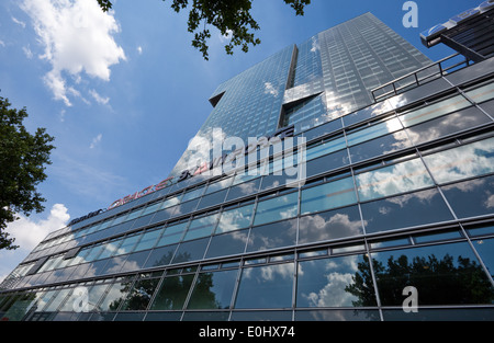 IZD Tower, Donaucity, Wien Oesterreich - IZD-Tower, Vienna, Austria Foto Stock