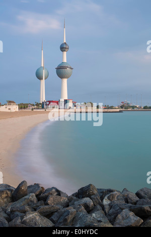 Il Kuwait Towers, Golfo Arabico Street, Kuwait City, Kuwait, Golfo Persico, Arabia Foto Stock