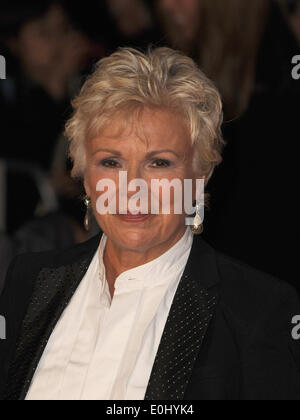 Londra, UK, UK. Xvii oct, 2013. Julie Walters assiste la premiere europeo di ''Una possibilità'' di Odeon Leicester Square. © Ferdaus Shamim/ZUMA filo/ZUMAPRESS.com/Alamy Live News Foto Stock