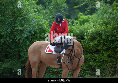 Christina Liebherr su LB Callas Sitte equitazione nel paddock di Piazza di Siena show jumping evento di Villa Borghese a Roma 2013 Foto Stock