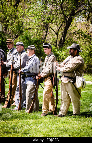 Xvii Virginia fanteria fucile confederato, unità di Fairfax Guerra civile giorno, Storico Blenheim, 3610 Vecchio Lee autostrada, Fairfax, Virginia Foto Stock