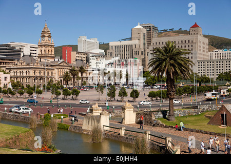 Paesaggio con il Castello di Buona Speranza fossato e il Municipio, Cape Town, Western Cape, Sud Africa Foto Stock