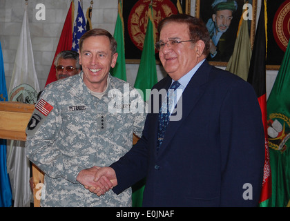 081105-N-7427G-001, Kabul, Afghanistan (nov. 05, 2008) Il generale David Petraeus, comandante generale per gli Stati Uniti Centro di comando sh Foto Stock