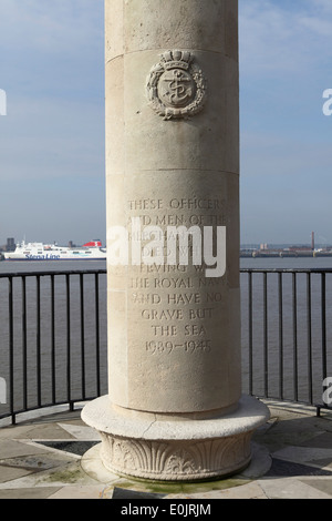 Il Liverpool Memoriale Navale, sul molo di testa, Liverpool. Foto Stock