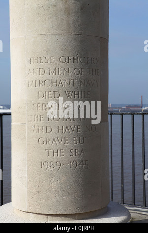 Il Liverpool Memoriale Navale, sul molo di testa, Liverpool. Foto Stock