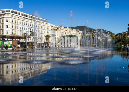 Miroir d'Eau, Espace, Massena Nizza Cote d'Azur, in Francia Foto Stock