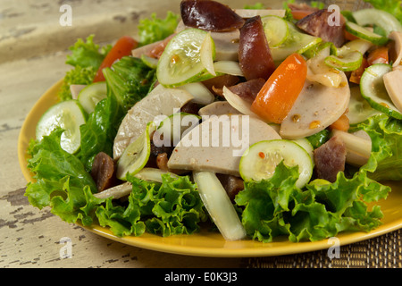 Salsiccia vietnamita in salsa piccante insalata Foto Stock