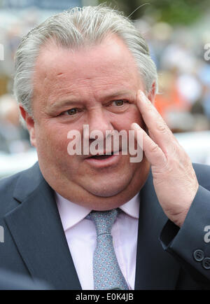 PETER CHAPPLE-HYAM GARA allenatore di cavalli IPPODROMO DI YORK YORK INGHILTERRA 15 Maggio 2014 Foto Stock