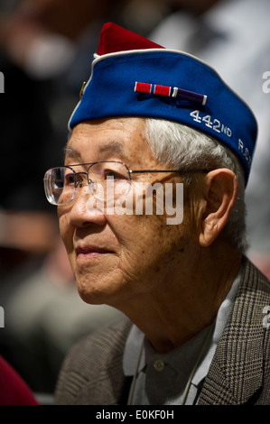 Una guerra mondiale II Veterano dall'442nd Regimental Combat Team partecipa alla Seconda Guerra Mondiale Veterani Nisei nazionale del programma Rete di veterani di guerra Foto Stock