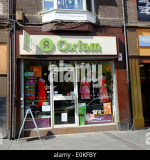 Oxfam shop in Luton Foto Stock