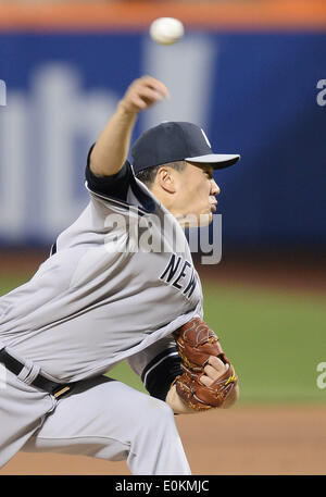 Flushing, New York, Stati Uniti d'America. 14 Maggio, 2014. Masahiro Tanaka (Yankees) MLB : Masahiro Tanaka dei New York Yankees piazzole durante il Major League Baseball gioco contro i New York Mets al Citi Field di Flushing, New York, Stati Uniti . Credito: AFLO/Alamy Live News Foto Stock