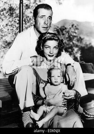 Ritratto di attore Humphrey Bogart con la moglie Lauren Bacall e figlio Stefano Foto Stock