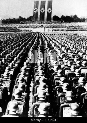 Leader Nazista di Adolf Hitler esercito nel 1945 Foto Stock