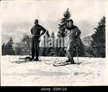 Gen 01, 1953 - Forma Commander vacanze in Baviera. Immagini esclusive del generale Ridgway.: Generale Ridgway, il comandante supremo Foto Stock