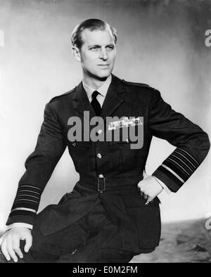 Ritratto del Principe Filippo nel suo Marshall uniforme per la Royal Air Force Foto Stock