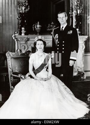 Ritratto della Regina Elisabetta II e suo marito il Principe Filippo Foto Stock