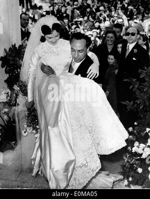 L'attrice Dawn Addams si sposi il principe Vittorio Massimo Foto Stock