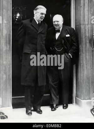 Sir Winston Churchill con Anthony Eden Foto Stock