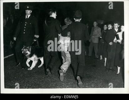 Sett. 09, 1956 - Rock and Roll tumulti a Granada, Woolwich, Londra. Foto Stock