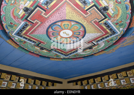 Bel dipinto sul soffitto, parete interna del Ponte delle Catene, Paro, Bhutan Foto Stock