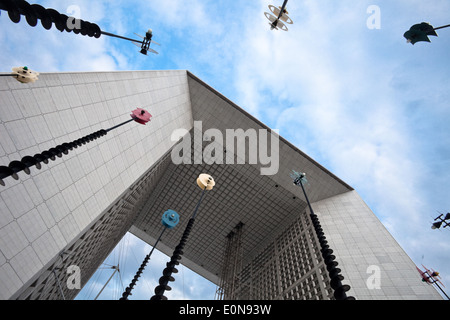 La Grande Arche im La Defense, Parigi, Frankreich - Le Grande Arche de La Defense, Parigi, Francia Foto Stock