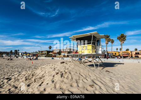 Bagnino torre sulla Pacific Beach. San Diego, California, Stati Uniti. Foto Stock