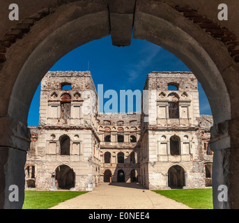 Rovine del Castello Krzyztopor in Ujazd, Malopolska aka Piccola Polonia regione, Polonia Foto Stock