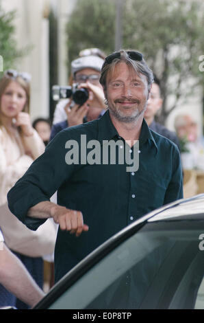 Cannes, Francia. Il 17 maggio 2014. IMads Mikkelsen macchie a l'hotel Martinez durante la 67th annuale di festival di pellicola di Cannes il 17 maggio 2014 a Cannes, Francia. ( Credito: JBphotoeditorial/Alamy Live News Foto Stock