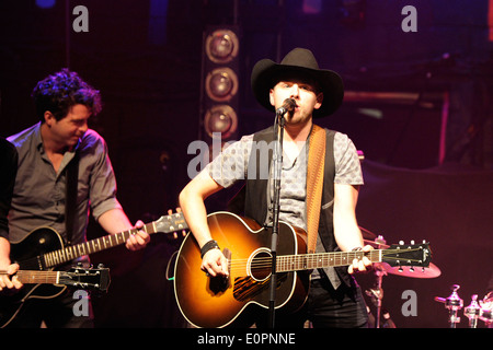 Brett Kissel esegue al Canada Radio Music Awards durante il 2014 Canadian Music Week. Foto Stock