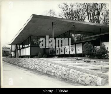 Apr. 04, 1958 - Bruxelles Esposizione universale si apre oggi. Keystone Foto Mostra: ieri in vista del padiglione giapponese, a Bruxelles Esposizione universale, che si apre oggi. Foto Stock